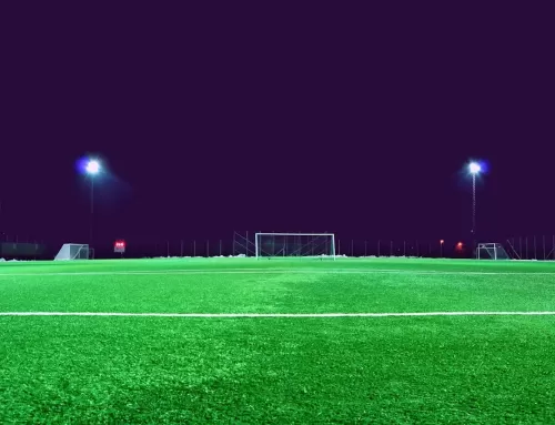 Quanto custa e como planejar a iluminação de campo de futebol?