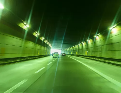 Como evitar ofuscamento na iluminação de túneis: técnicas eficientes