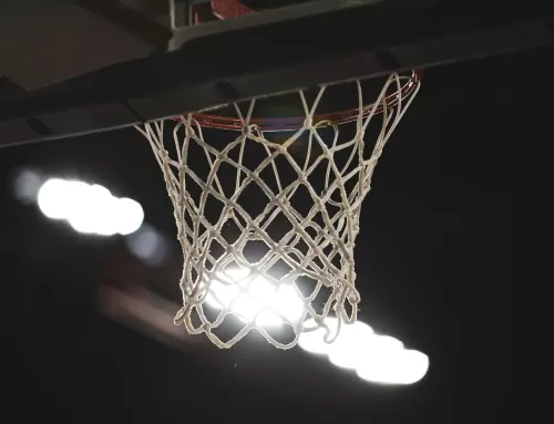 Norma para iluminação de quadras esportivas: níveis de luz, uniformidade e segurança