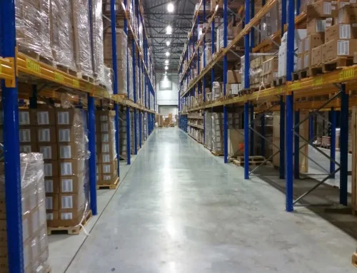 Como escolher iluminação para centro de distribuição?
