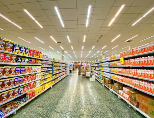 Iluminação para supermercado: como escolher a ideal